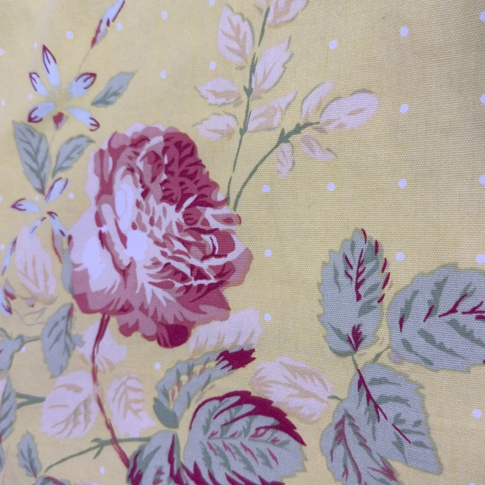 Pair Cottage Floral Full Size Pillow Shams‎ Yellow Rose Sage Green Traditional